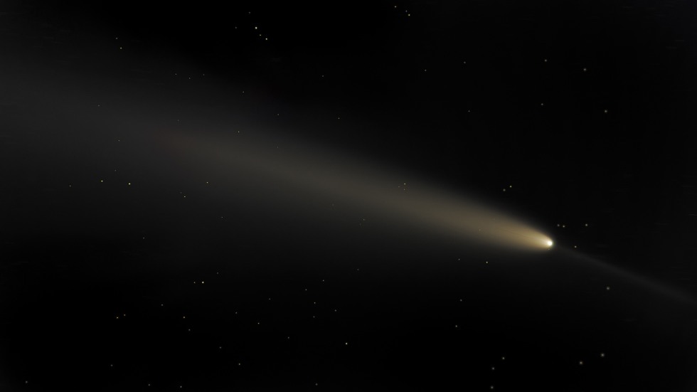 Celestial wonders: Once-in-80,000-year comet and northern lights